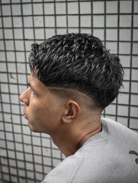 プロショップウェーブ(PRO SHOP WAVE) アッシュブラック/カルマパーマ/ベリーショート/原宿