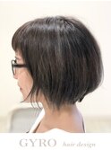 ショートボブ