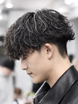 オーバル ジングウマエ(OVARL jingumae) シャドウパーマ/波巻きパーマ/ハイライト/フェザーパーマ