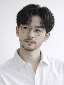 キビト(kibito) メンズセンター分けパーマ