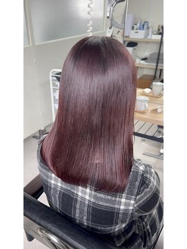 ファミリー(Family) ニュアンスカラーシースルー前髪ブルーグレージュ透明感艶カラー