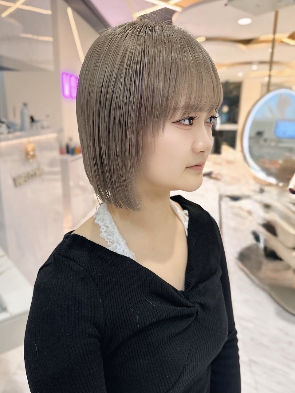 2026年春】切りっぱなしボブ デザインカラーの髪型・ヘアアレンジ