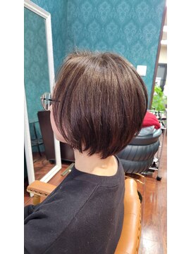 美髪 ヘアサロン(美髪 Hair salon) ショート
