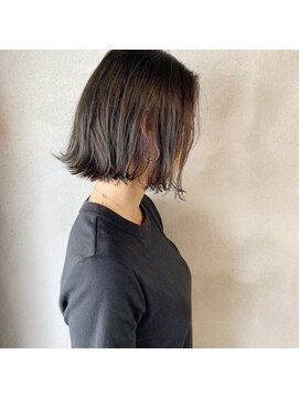 ミント(mint) 透明感グレー!暗め上品な大人カラー。