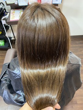 ヘアケアサロン シェーン(hair care salon Schon) ベージュグレーとやばやばトリートメントでツヤツヤカラー