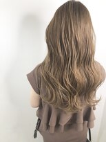 ネイヴィル(navile)&nbsp;ミルクティーベージュ×波巻きロング