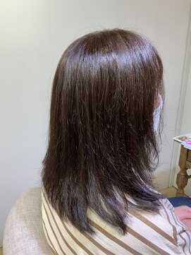 ユーネリー(U-NERY) ミディアムスタイル