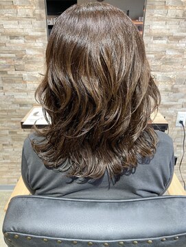 ヒナタ(HINATA) シルキーパーマ