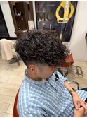 【GROOMER/S 佐藤】 スペインカール フェード スタイル