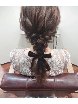 グランルッソ 岡山イオン前(GRAN LUSSO) 後ろ姿も可愛いヘアセット