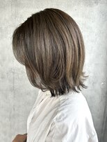 ハグ 横浜(HUG)&nbsp;レイヤーボブ×オリーブベージュ