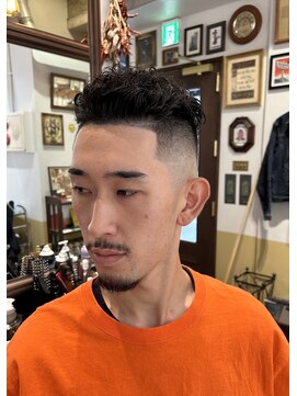 カムレイドフォーライフ(COMRADE 4 LIFE) 宮城パーマ×フェード　　担当西村