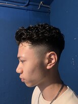 メリケンバーバーショップ フクオカ(MERICAN BARBERSHOP FUK)&nbsp;ハイライトマッシュパーマウルフアッシュブラック