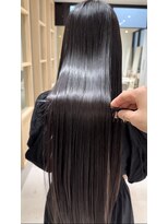 アム 表参道(am)&nbsp;小顔薄めバンググレージュレイヤーロング前髪パーマ黒髪