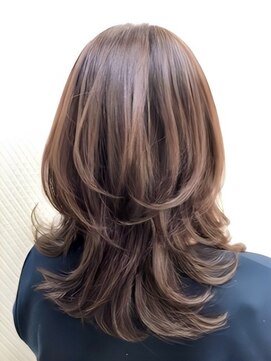 クオリス 上福岡店(QUALIS) 大人かわいいくびれセミロング外ハネウルフレイヤー30代40代50代