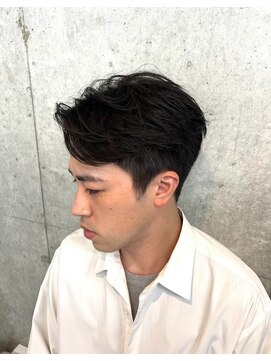 オーサム 下北沢(THE AWESUM) 長めの刈り上げで大人っぽさと落ちつのあるスタイル[下北沢]