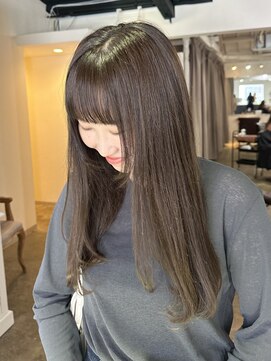 フェリア 梅田(FERIA) オリーブグレージュ