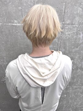 オーン 渋谷(OOn) ホワイトブロンド