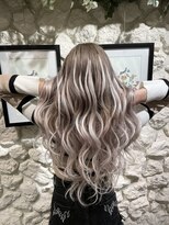 ラウンジ(Lounge)&nbsp;ミルクティーホワイトグラデーションハイライト