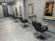 ラヴィラ(la villa)の雰囲気（予約が取れない時は系列店reveurへ。ページ下部のリンクから）