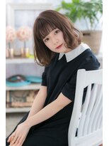 ミック ヘアアンドメイク アップ 駒込店(miq Hair&Make up)&nbsp;フェザーバングがcute！Aラインの小顔ミディ