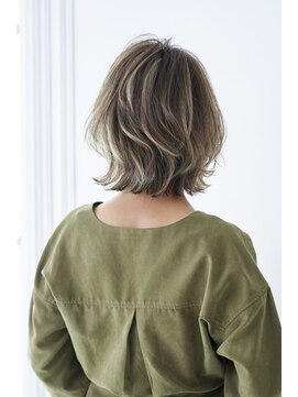 タヤ 自由が丘店(TAYA) ２０代３０代４０代大人かわいい小顔ひし形外ハネミディアム