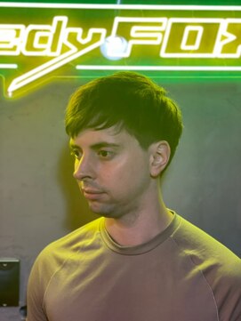 グリーディーフォックス 代々木(Greedy FOX) 韓国マッシュ/センタ-パ-ト/ツイストスパイラル/スキンフェード