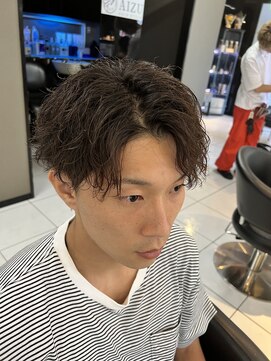 アイズ 海老名(AIZU) ツイストスパイラルパーマ　ダウンパーマ　アップバング　短髪