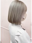 【ブリーチ】ホワイトシルキーベージュカラー　ボブ