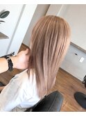 ミルクティーベージュ