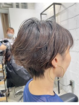 イリヘアサロン(iri hair salon) 大人ショート+耳かけショート
