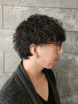 ニアウ 伊勢崎連取店(Niau)&nbsp;前下りマッシュウルフ波巻きツイストスパイラルパーマメンズ