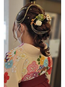 かぐや姫 エルモード フェレ美容室 行徳店 卒業式・袴着物の着付け＋ヘアー編みおろし