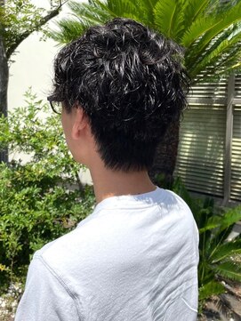 ナカオコアフュール(NAKAO COIFFURE) スパイラルパーマ　刈り上げツーブロック　束感スタイリング