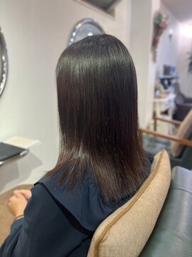 ビィーワンイースト(Be 1 EAST) ミディアムカット