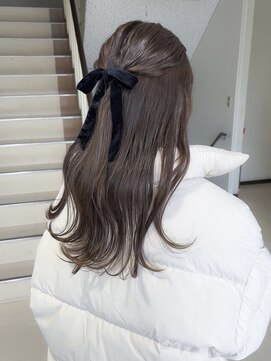 ヘアサロン リタ(RITA) オリーブグレージュ/オリーブベージュ/ハーフアップ/リボン