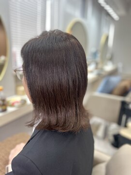 アオ 花咲町(a-o) 上品な外ハネスタイル♪