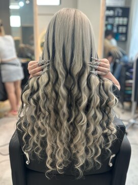 ラピス 福岡天神店(Lapis) ホワイトアッシュシルバーミルクティー×ローライトメッシュ