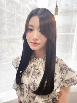 ウミネコ 表参道店(Umineko) メンテナンスカットで持続する艶ロング｜表参道