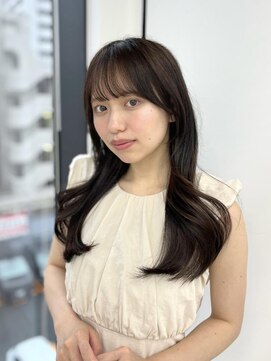 ユーフォリア 銀座本店(Euphoria) Mako くびれ巻き 小顔カット 韓国風 チョコレートカラー