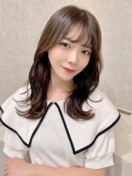  レイヤーカット/くびれ巻き/ヨシンモリ/小顔カット/イメチェン