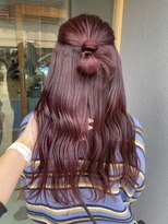 ドゥフト(duft.)&nbsp;Cherry redにヘアアレンジ。