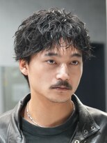 バイフィフス 原宿/表参道(by fifth)&nbsp;緩め波巻きスパイラルパーマシャドウパーマメンズセンターパート