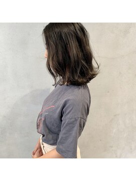 ミント(mint) 赤み除去！透明感グレー！