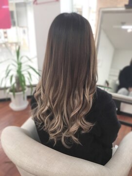 エクステアンドカラー ティアラ(teara) アッシュベージュグラデーション☆