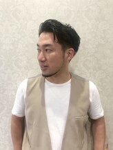 【トップスタイリスト/2022年ゼルネットワーク指名全国トップ3/総店長】≪服部司≫