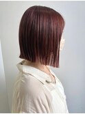 ぱつっと前下がりボブ×チェリーレッド