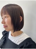 20代30代40代前下がりストレート小顔補正立体カット