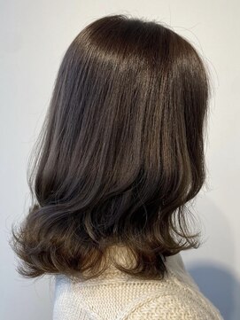 エヌユー(nu) うる艶ブラウンカラー