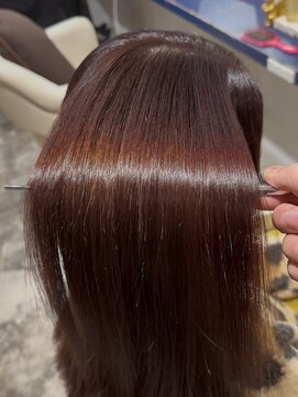 ナルヘアー 越谷(Nalu hair) 美髪カラーで仕上げる大人艶ストレート